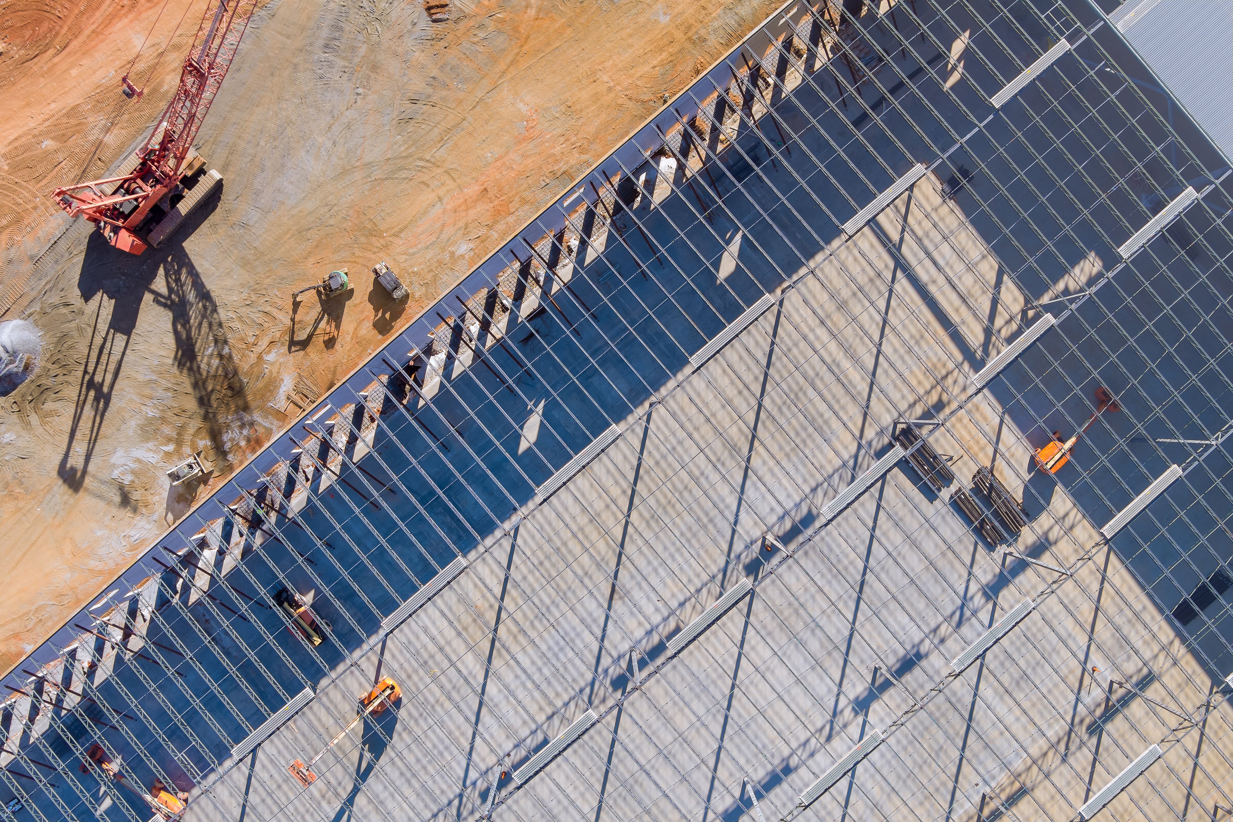 building-of-steel-structure-roof-truss-frame-durin-2026-03-25-00-37-40-utc